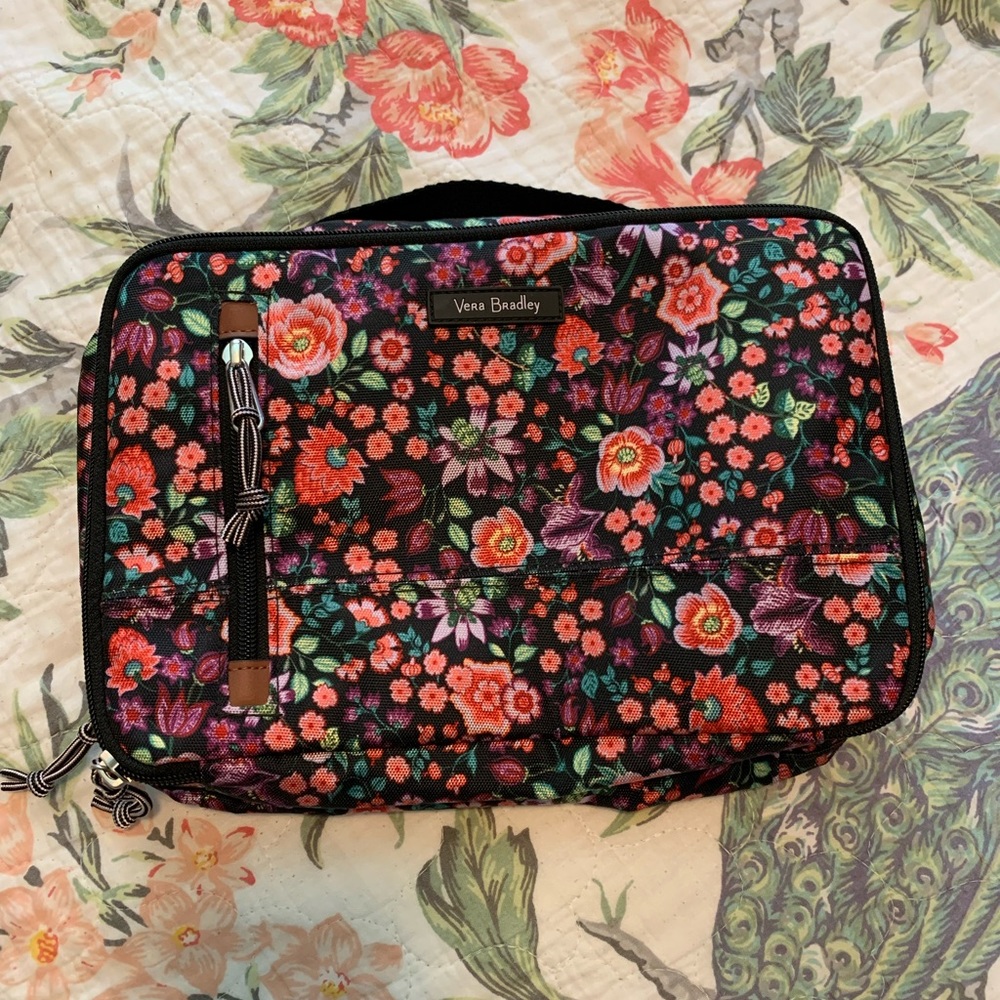 Cosmetic bag
